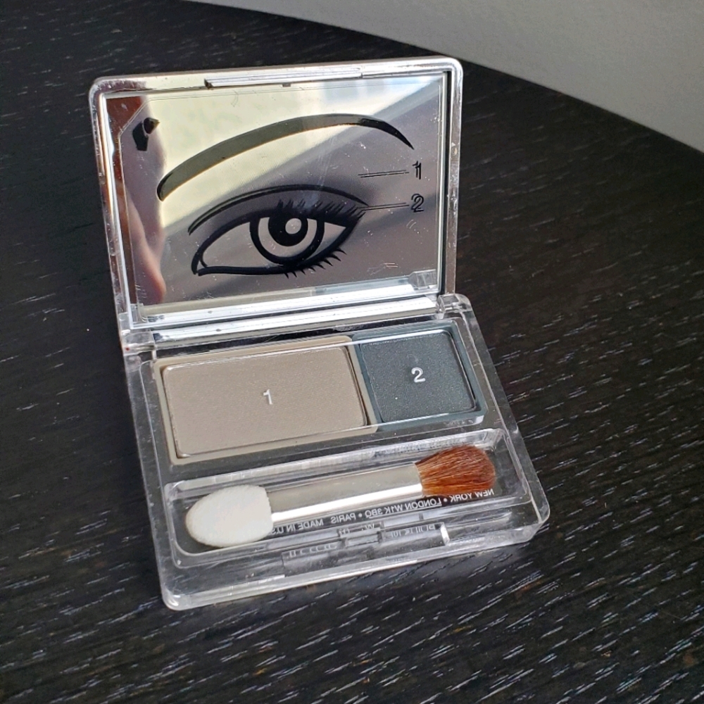 Clinique duel eye shadow "Nightcap"